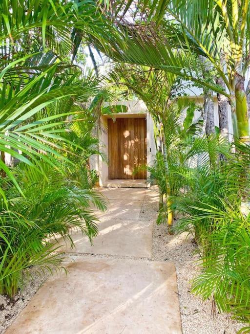 Casa Areca, Awarded Architectural Villa Located In A Secured Gated Community, With Concierge Services Tulum Esterno foto